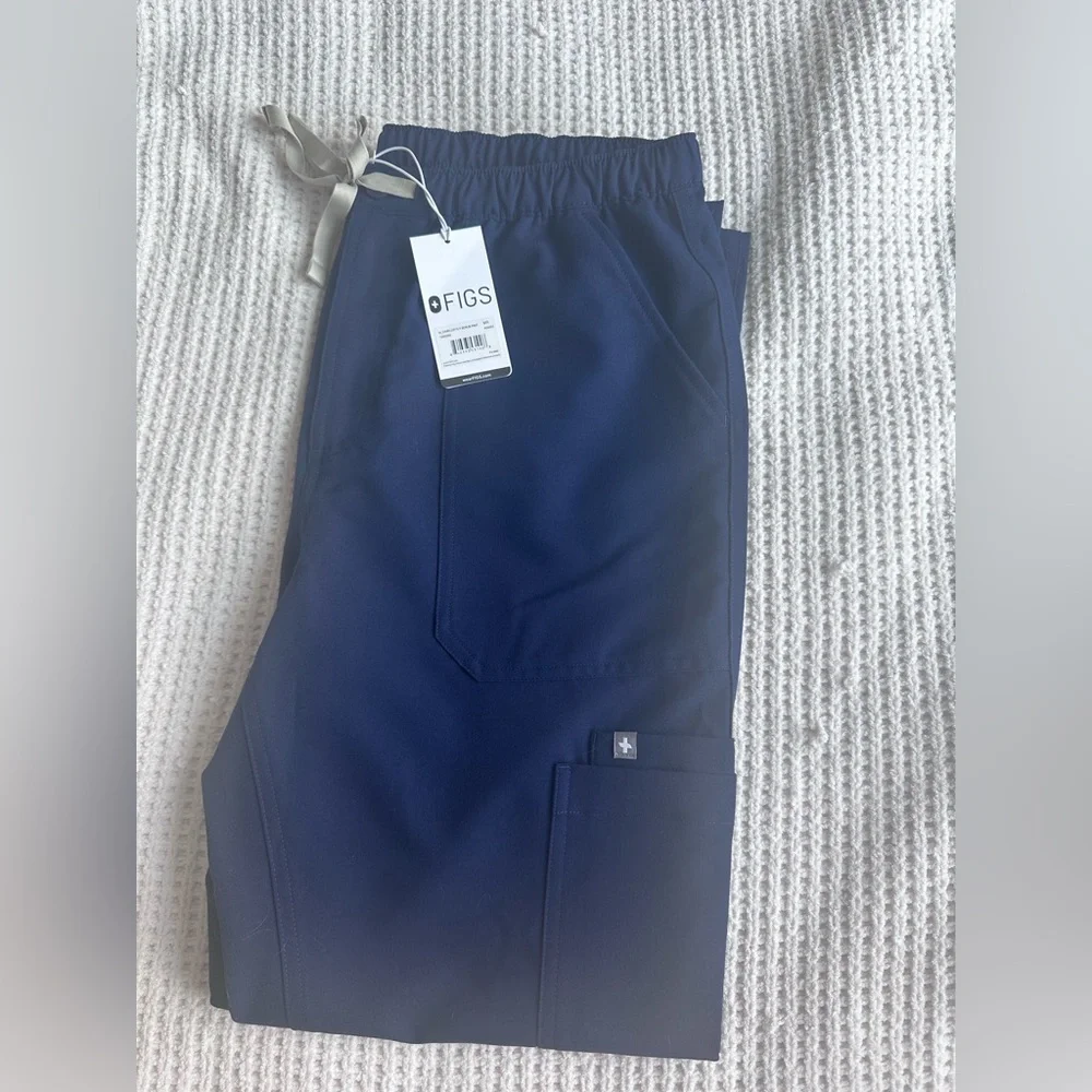 Figs Men's Cairo Scrub Pants in Navy